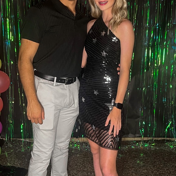 Black Sequin Homecoming Dress XS - Picture 2 of 4